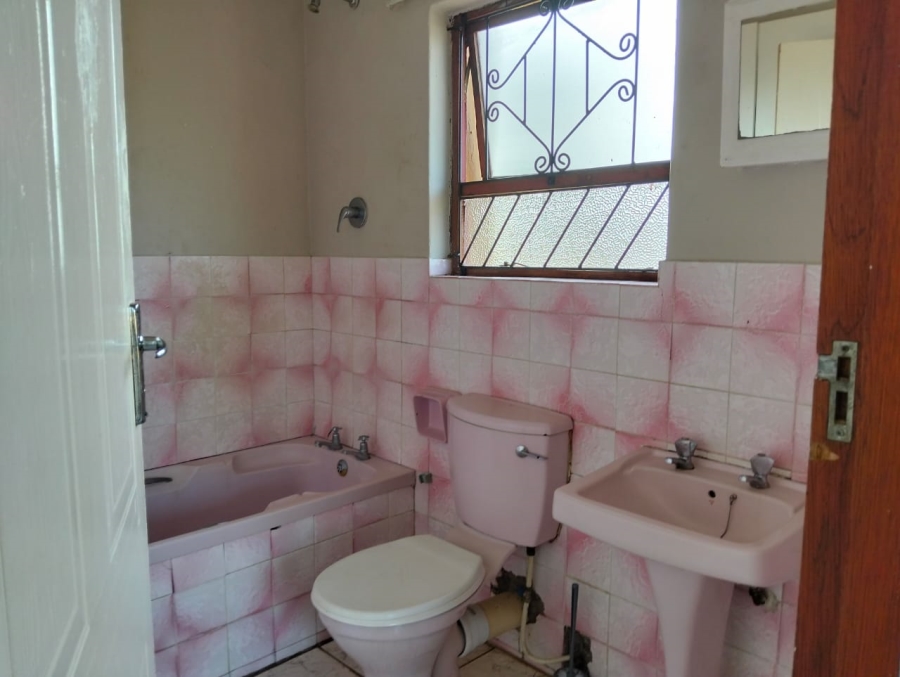 To Let 3 Bedroom Property for Rent in Dalindyebo Eastern Cape